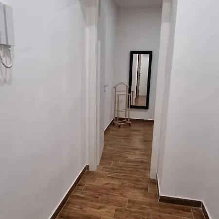 'ni Mia Apartment *
